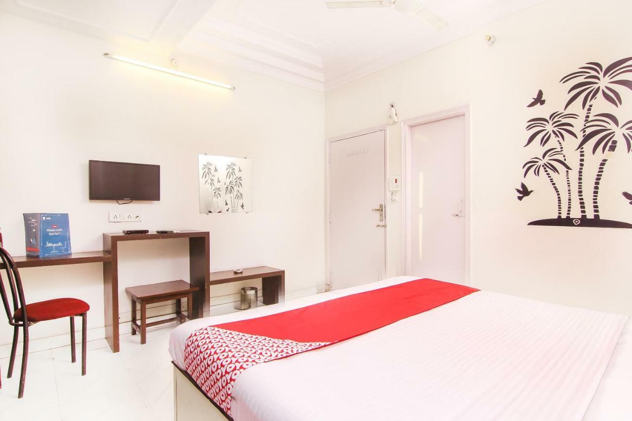 Oyo 14345 Panchsheel Hotel 3*